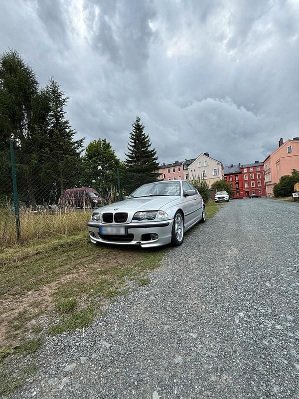 Gebraucht BMW 320 150 PS (110 kW) 1999 Silber Limousine