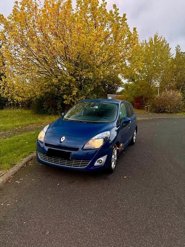 Blau Gebraucht 2010 Renault Grand Scénic III Van / Kleinbus | 2.850 € (Fairer Preis) - Bild 1/4