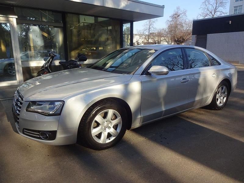 Gebraucht Audi A8 250 PS (183 kW) 2012 Silber Limousine