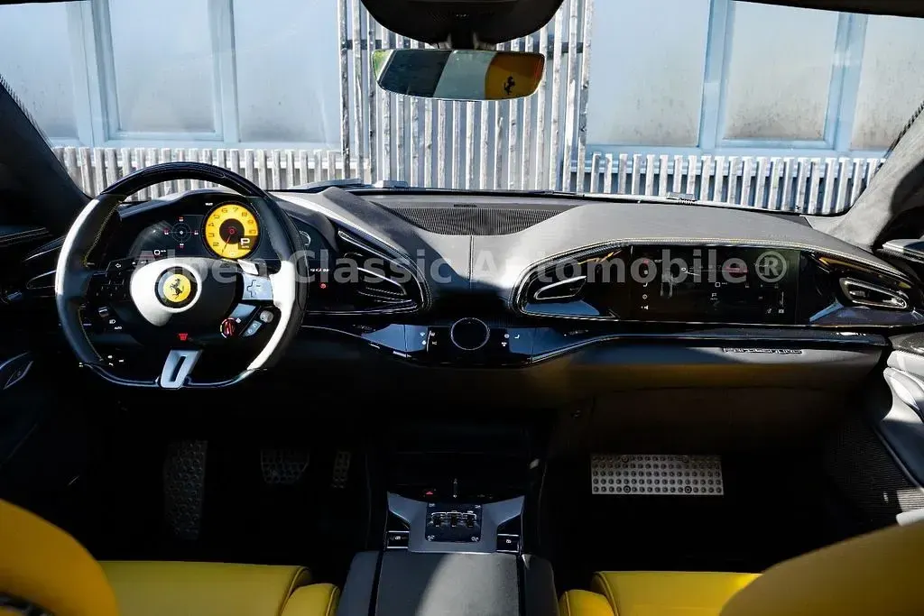 Neu Ferrari Purosangue 725 PS (533 kW) 2025 Nero ds SUV