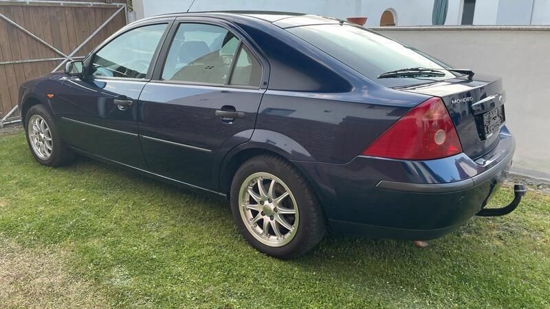 Blau Gebraucht 2002 Ford Mondeo Limousine | 950 € (Guter Preis) - Bild 1/4