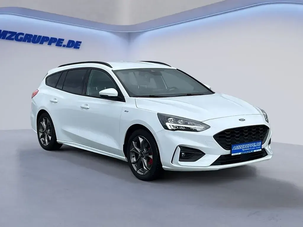 Gebraucht Ford Focus ST-Line 155 PS (114 kW) 2022 Frostweiß (uni) Kombi