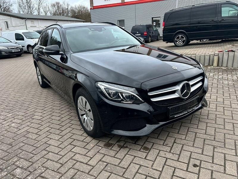 Gebraucht Mercedes C220 170 PS (125 kW) 2017 Schwarz Kombi
