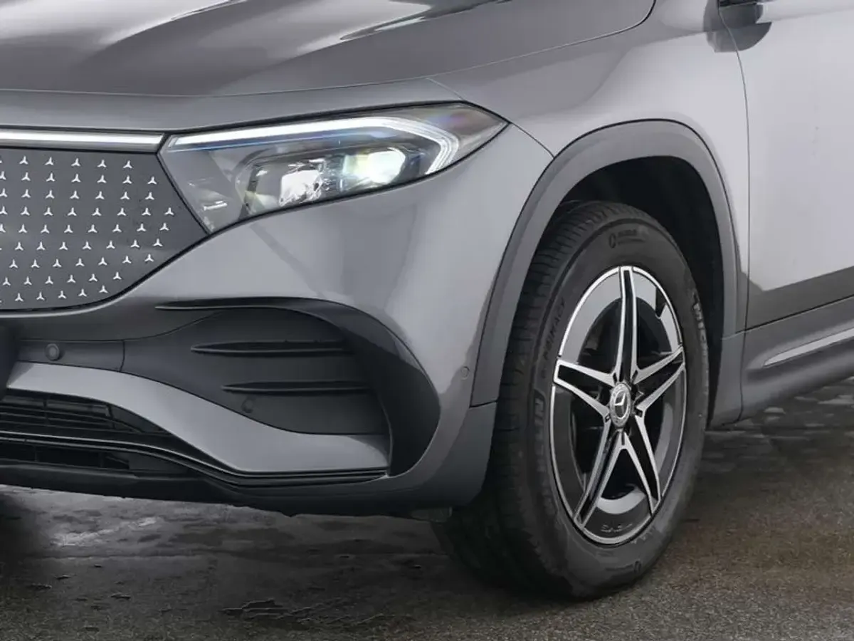 Gebraucht Mercedes EQB350 AMG 215 kW (293 PS) 2025 Mountaingrau SUV