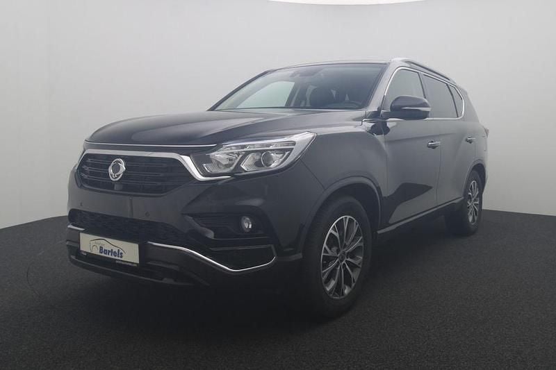 Schwarz Gebraucht 2019 Ssangyong (KGM) Rexton Quartz SUV | 19.990 € - Bild 1/3