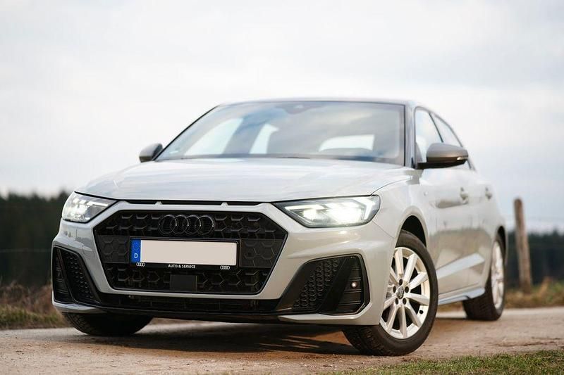 Gebraucht Audi A1 Sportback Competition 150 PS (110 kW) 2022 Grau Kleinwagen