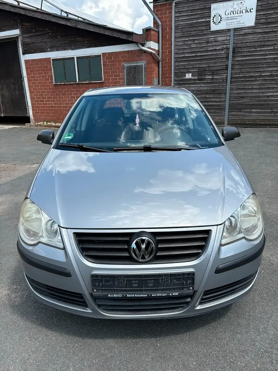 Gebraucht VW Polo 80 PS (58 kW) 2007 Grau Kleinwagen