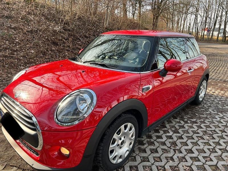 Gebraucht Mini ONE Chili 102 PS (75 kW) 2018 Rot Kleinwagen