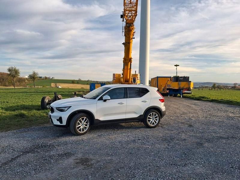 Gebraucht Volvo XC40 Core 163 PS (119 kW) 2024 Weiß SUV