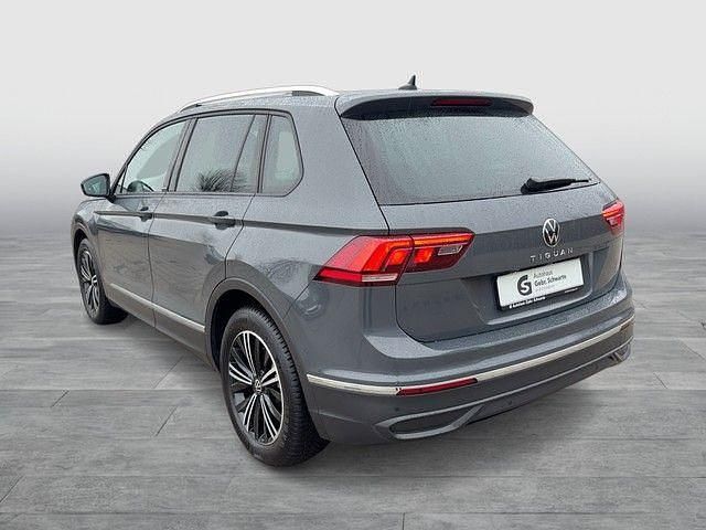 Gebraucht VW Tiguan Active 150 PS (110 kW) 2021 Grau SUV