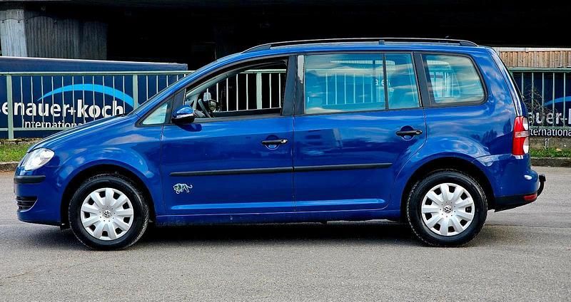 Gebraucht VW Touran 102 PS (75 kW) 2009 Blau Van / Kleinbus