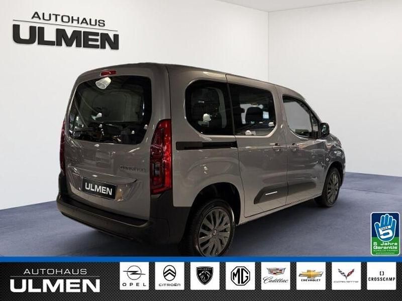 Gebraucht Citroën Berlingo Feel 131 PS (96 kW) 2024 Grau Van / Kleinbus