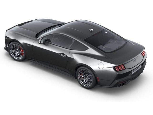 Neu Ford Mustang Fastback 446 PS (328 kW) 2025 Carbonzied grey metallic Coupé