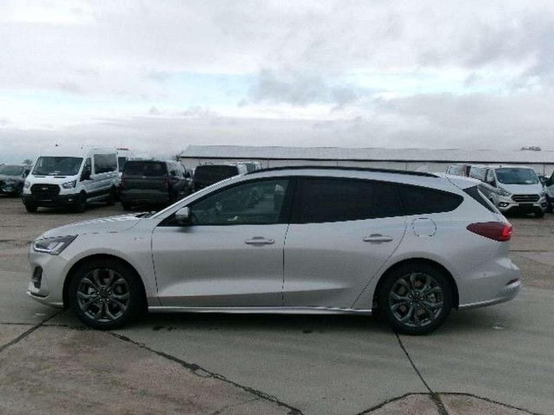 Neu Ford Focus ST-Line X 155 PS (114 kW) 2025 Moondust silver metallic Kombi