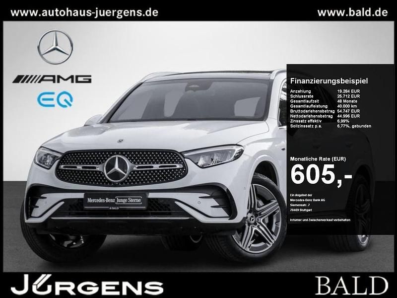 Weiss manufaktur opalithweiß b Gebraucht 2025 Mercedes GLC300e AMG SUV | 64.280 € (Fairer Preis) - Bild 1/4