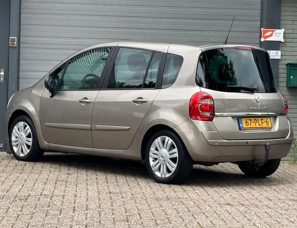 Occasion Renault Grand Modus Exception 111 ch (81 kW) 2011 Beige Monospace
