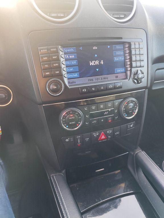 Gebraucht Mercedes ML500 306 PS (225 kW) 2005 Schwarz SUV