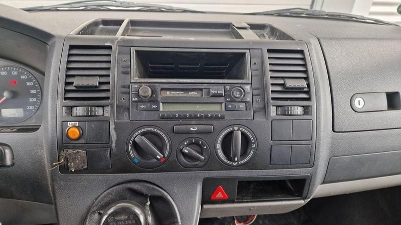 Gebraucht VW Transporter 174 PS (127 kW) 2005 Grau Van