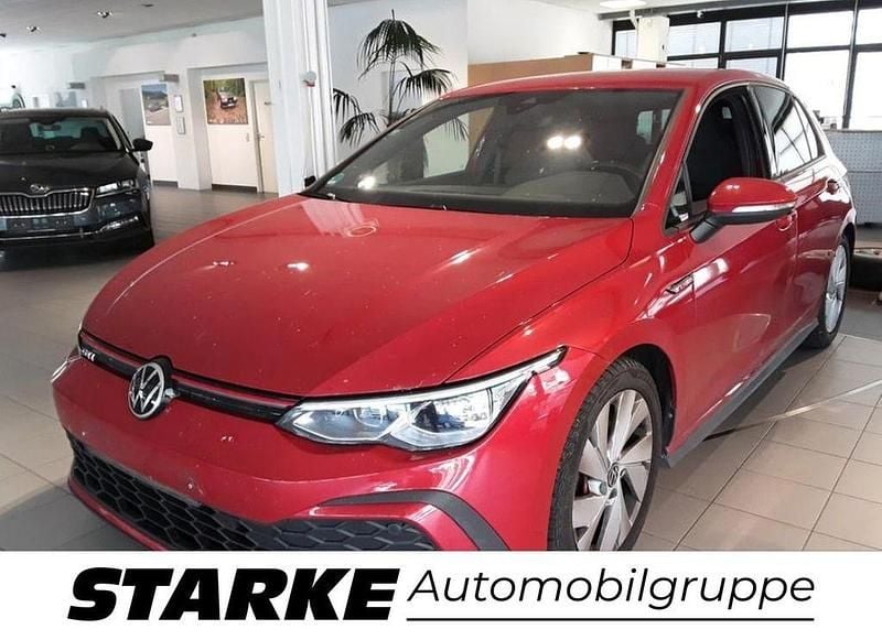 Kings red metallic Gebraucht 2021 VW Golf VIII GTI Limousine | 25.930 € (Fairer Preis) - Bild 1/3