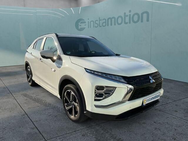 Gebraucht Mitsubishi Eclipse Cross Plus 188 PS (138 kW) 2022 Weiß SUV