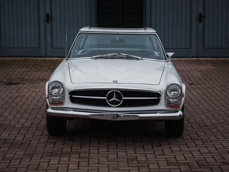 Gebraucht Mercedes 250 1968 Weiß Cabrio