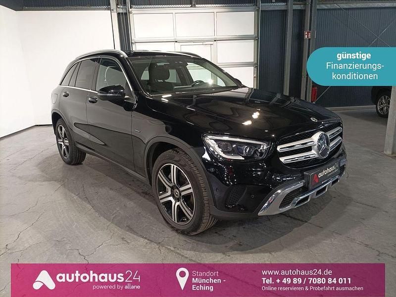 Schwarz Gebraucht 2021 Mercedes GLC300e SUV | 32.880 € (Guter Preis) - Bild 1/4