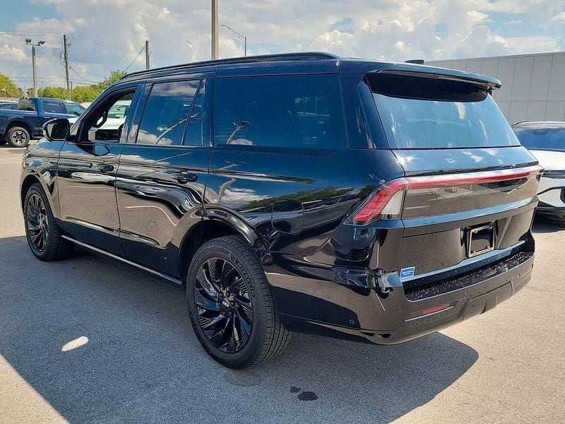 Gebraucht Lincoln Navigator 441 PS (324 kW) 2025 Schwarz SUV