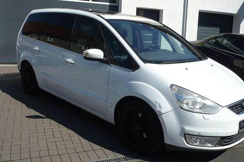 Gebraucht Ford Galaxy Platinum 175 PS (128 kW) 2009 Weiß Van / Kleinbus