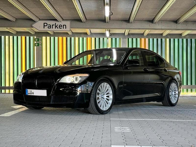 Schwarz Gebraucht 2009 BMW 730 Limousine | 15.800 € (Teuer) - Bild 1/4