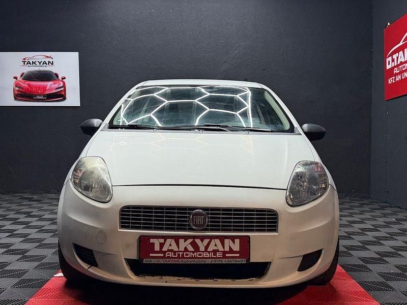 Gebraucht Fiat Grande Punto Active 65 PS (47 kW) 2009 Weiß Kleinwagen