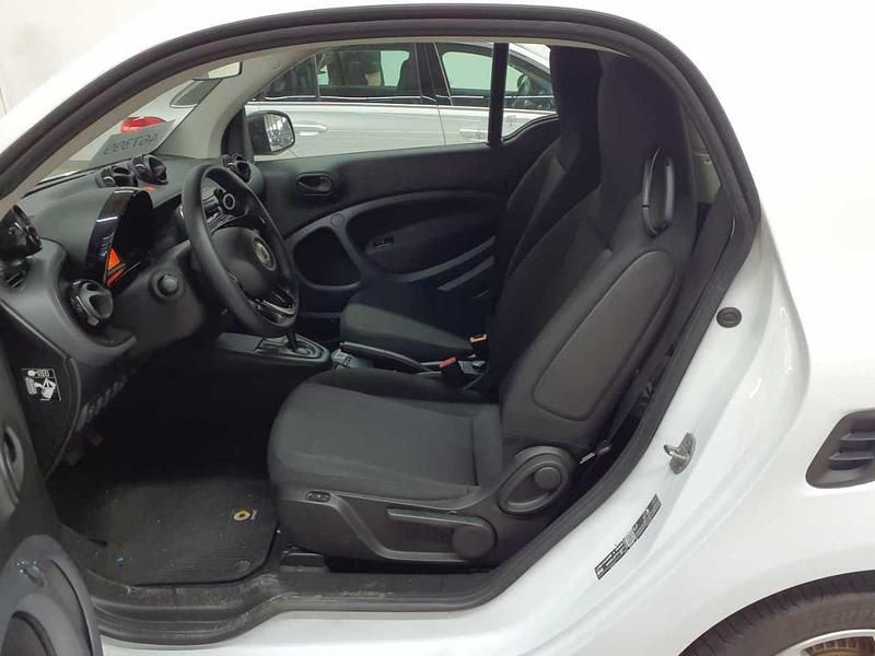 Gebraucht Smart ForTwo Coupé 60 kW (82 PS) 2022 Tridion sicherheitszelle in weiß Coupé