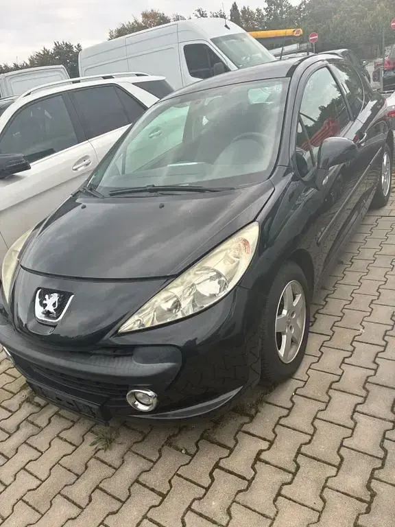 Gebraucht Peugeot 207 Urban Move 95 PS (69 kW) 2008 Schwarz Limousine