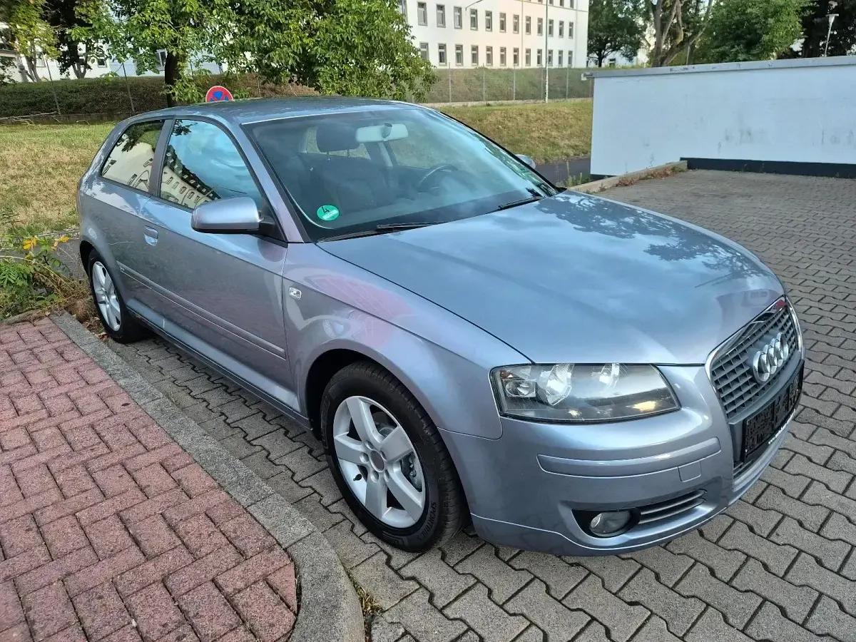 Gebraucht Audi A3 115 PS (84 kW) 2006 Grau Kleinwagen