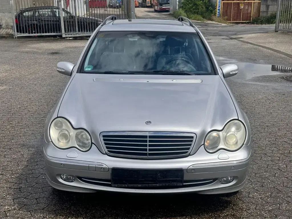 Gebraucht Mercedes C240 Avantgarde 170 PS (125 kW) 2003 Silber Limousine