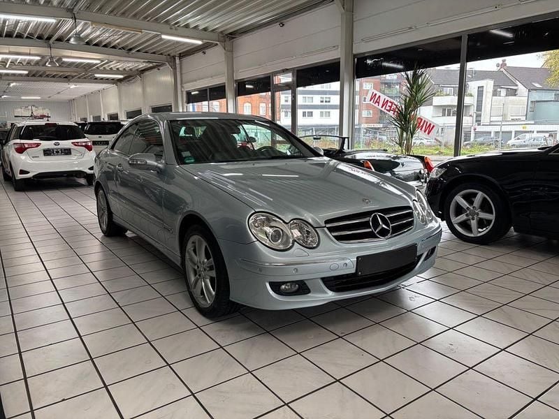 Gebraucht Mercedes CLK200 Avantgarde 163 PS (119 kW) 2007 Silber Coupé
