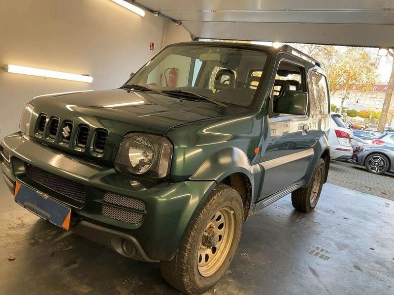 Grün Gebraucht 2008 Suzuki Jimny Ranger SUV | 9.750 € (Fairer Preis) - Bild 1/4