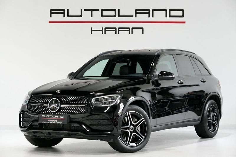 Ung. schwarz unilack Gebraucht 2021 Mercedes GLC200 AMG line SUV | 39.950 € (Guter Preis) - Bild 1/2