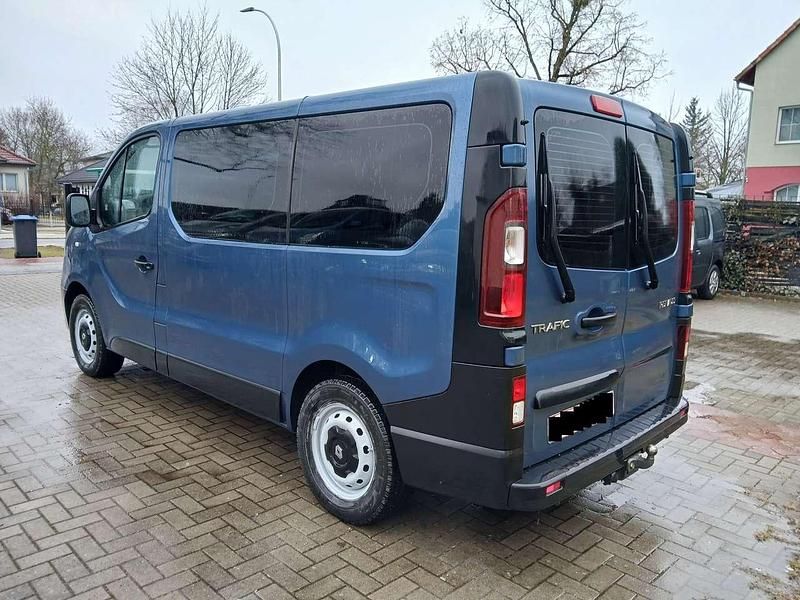 Gebraucht Renault Trafic 125 PS (91 kW) 2017 Blau Van / Kleinbus