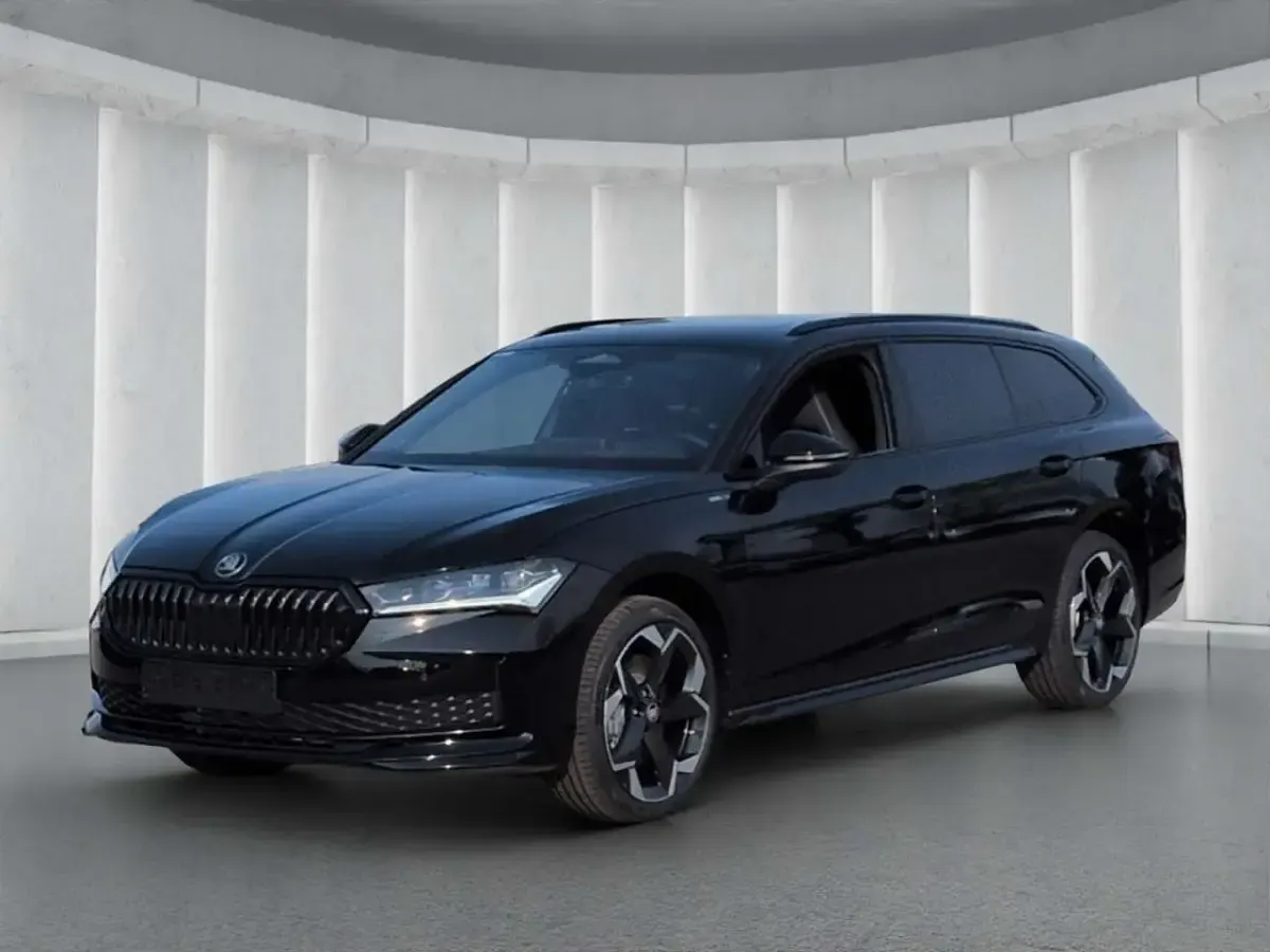 Neu Skoda Superb SportLine 193 PS (141 kW) 2026 Schwarz Kombi