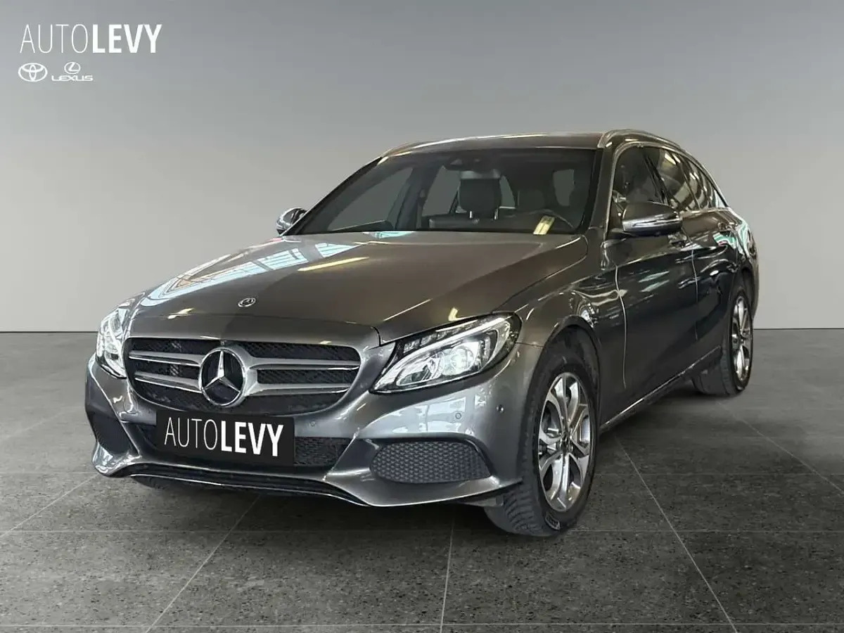 Gebraucht Mercedes C350e Avantgarde 279 PS (205 kW) 2017 Selenitgrau metalliclack Kombi