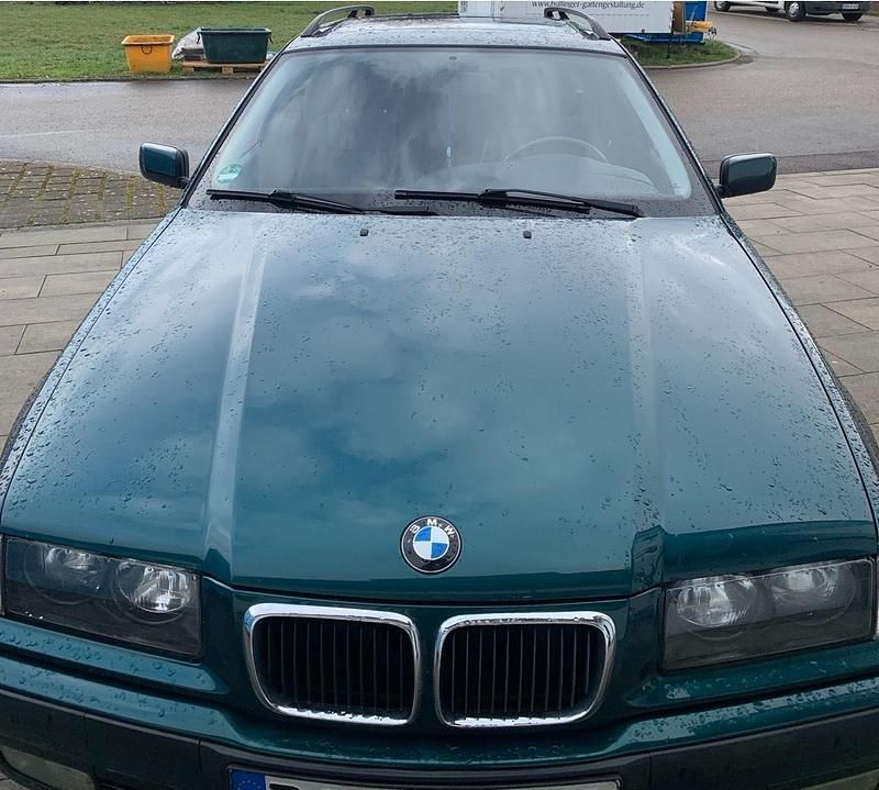 Gebraucht BMW 323 170 PS (125 kW) 1997 Grün Kombi