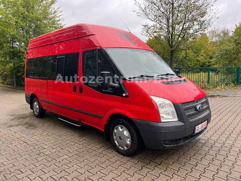 Rot Gebraucht 2012 Ford Transit Kombi | 7.990 € (Etwas zu teuer) - Bild 1/4
