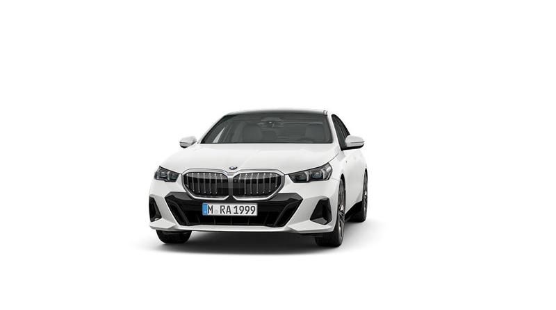 Weiß Gebraucht 2024 BMW 520 Comfort Edition Limousine | 54.880 € (Fairer Preis) - Bild 1/1