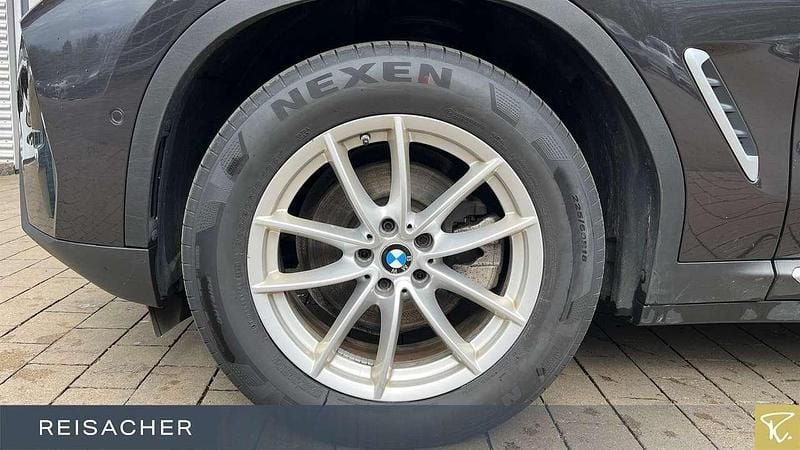 Używany BMW X3 Efficient Dynamics 190 KM (139 kW) 2023 Szary SUV