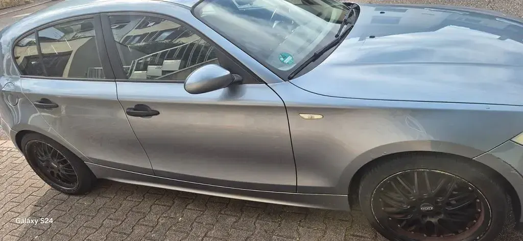 Gebraucht BMW 118 122 PS (89 kW) 2006 Grau Kleinwagen