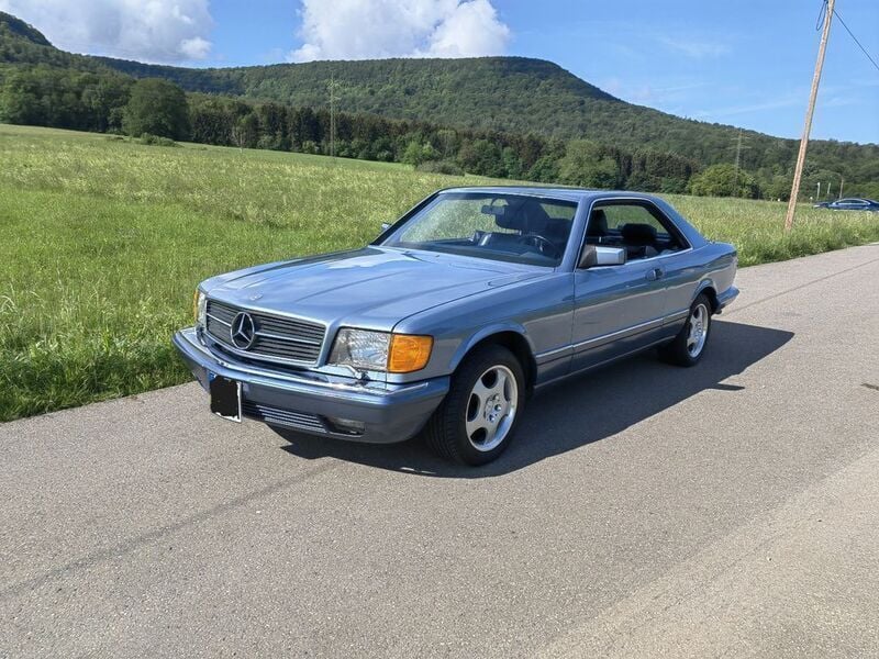 Blau Gebraucht 1989 Mercedes 560 Coupé | 22.999 € - Bild 1/4