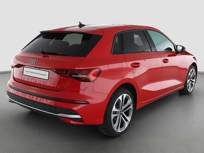 Gebraucht Audi A3 Advanced 116 PS (85 kW) 2025 Rot Limousine