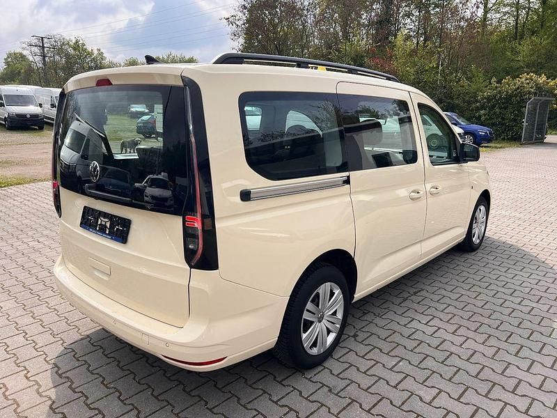 Gebraucht VW Caddy 102 PS (75 kW) 2023 Beige Van / Kleinbus