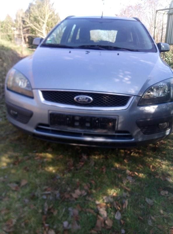 Gebraucht Ford Focus 105 PS (77 kW) 2006 Silber Kombi