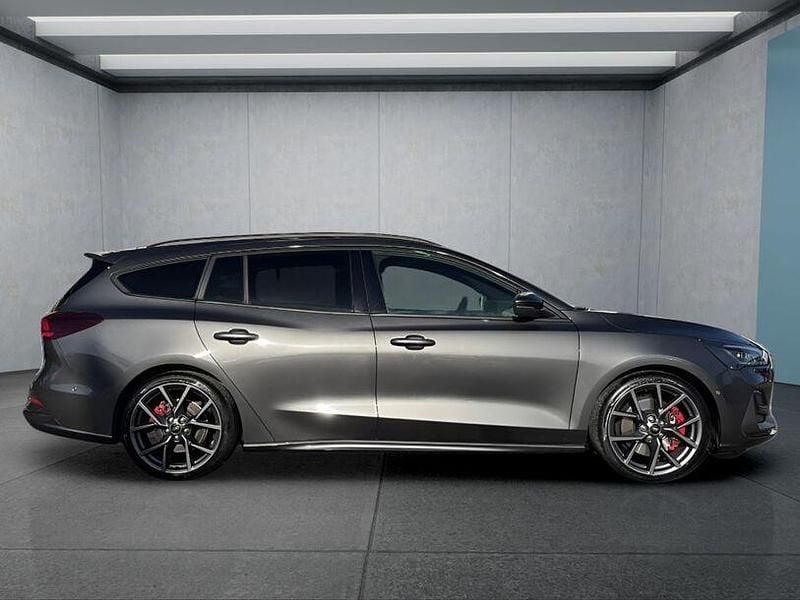 Używany Ford Focus ST 280 KM (205 kW) 2023 Szary Kombi